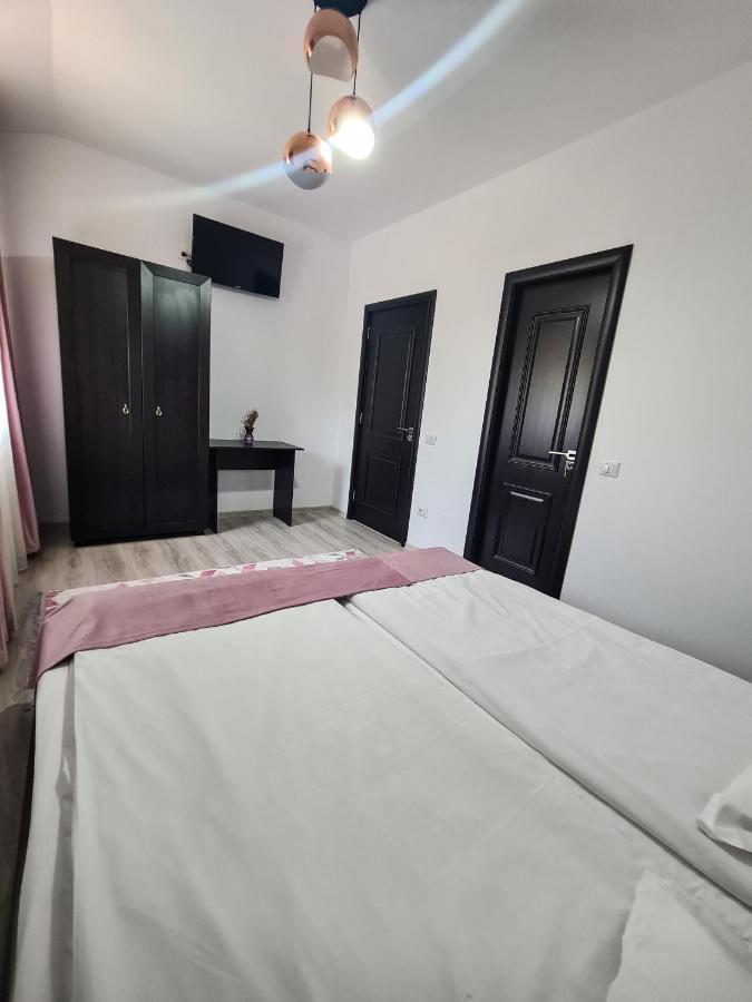 Pensiunea Lavanda, Piatra-Neamt Piatra Neamt Ngoại thất bức ảnh