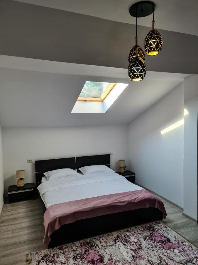 Pensiunea Lavanda, Piatra-Neamt Piatra Neamt Ngoại thất bức ảnh