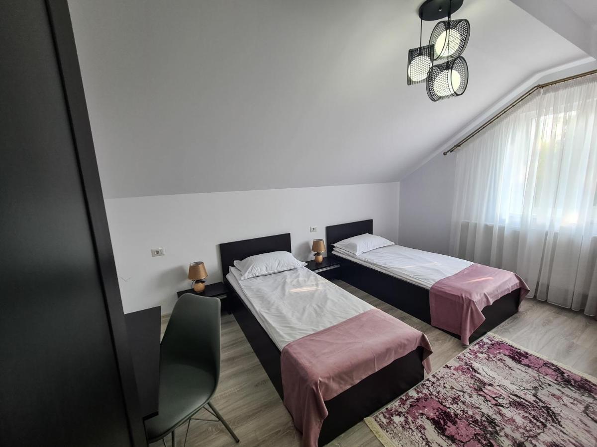 Pensiunea Lavanda, Piatra-Neamt Piatra Neamt Ngoại thất bức ảnh